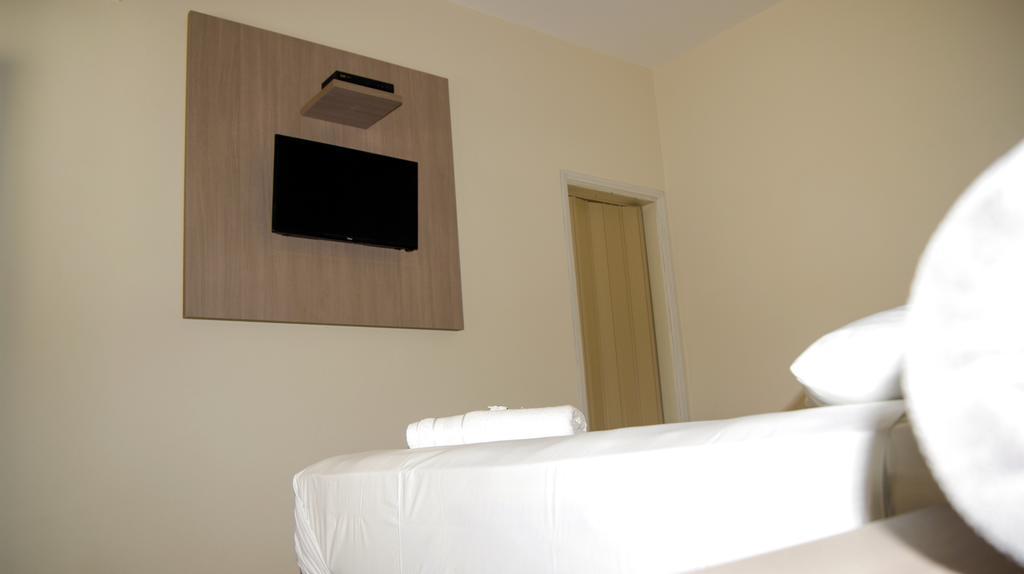 Hotel Pousada Jaguariuna 2*